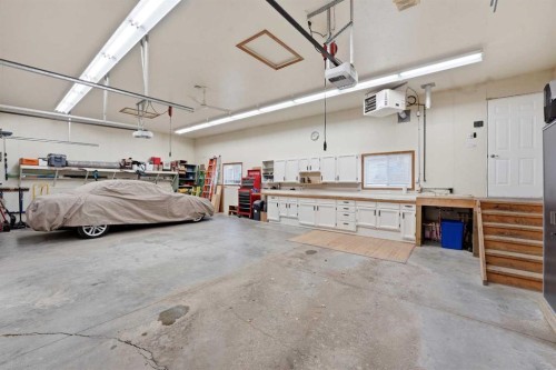 40 Connell Close, Red Deer, AB - Indoor Photo Showing Garage