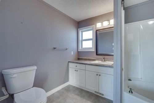 18 Mckay Place, Blackfalds, AB 