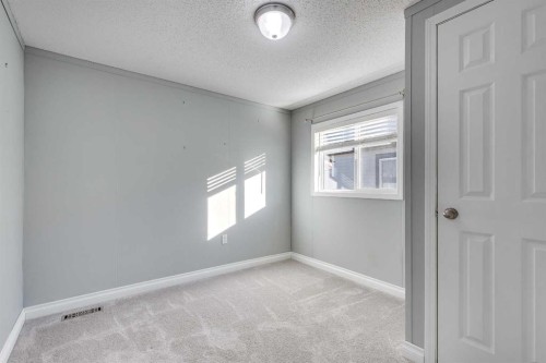 18 Mckay Place, Blackfalds, AB 