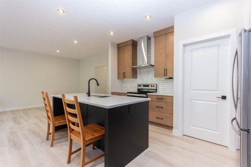165 Thompson Crescent, Red Deer, AB - Indoor Photo Showing Kitchen
