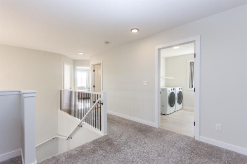 165 Thompson Crescent, Red Deer, AB - Indoor Photo Showing Other Room