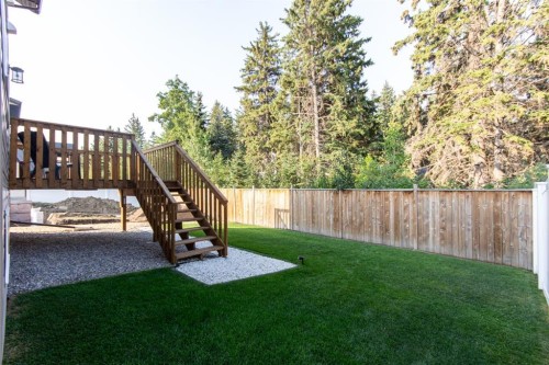 165 Thompson Crescent, Red Deer, AB - Outdoor