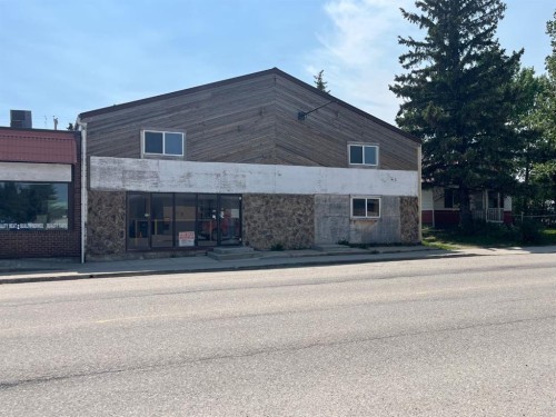 5115 50 Avenue, Caroline, AB 