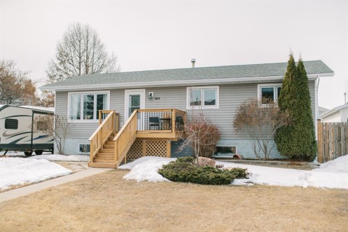 3812 61A Street  Stettler, AB T4K 1G4