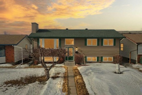 7032 59 Avenue  Red Deer, AB T4P 1B7