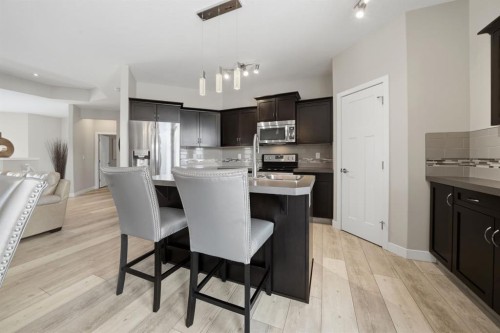 77 Tanner Street, Red Deer, AB - Indoor Photo Showing Kitchen With Upgraded Kitchen