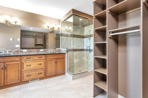 100 Van Slyke Way, Red Deer, AB - Indoor Photo Showing Other Room