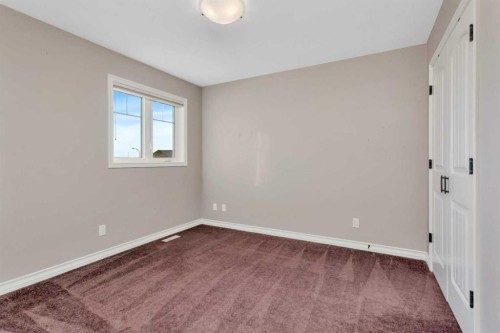 100 Van Slyke Way, Red Deer, AB - Indoor Photo Showing Other Room