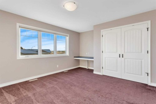 100 Van Slyke Way, Red Deer, AB - Indoor Photo Showing Other Room