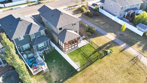 100 Van Slyke Way, Red Deer, AB - Outdoor