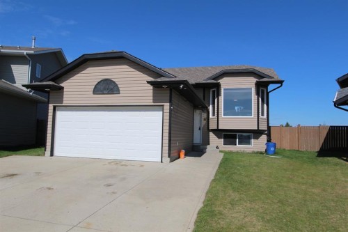 26 Wilkinson Circle, Sylvan Lake, AB - Outdoor