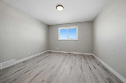125 Hampton Crescent, Sylvan Lake, AB - Indoor Photo Showing Other Room