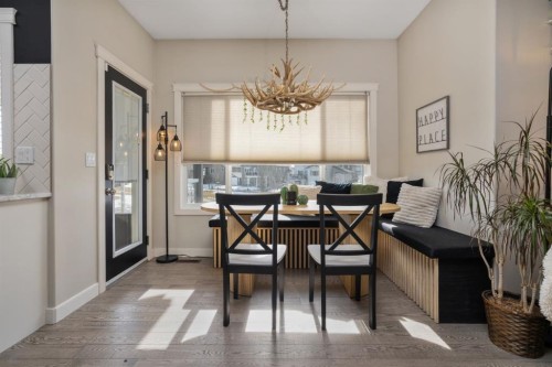 5215 35 Avenue, Camrose, AB - Indoor Photo Showing Dining Room
