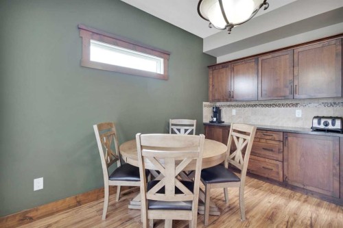 16 Richfield Crescent, Sylvan Lake, AB - Indoor Photo Showing Dining Room