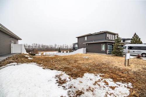 73 Valli Close, Sylvan Lake, AB 