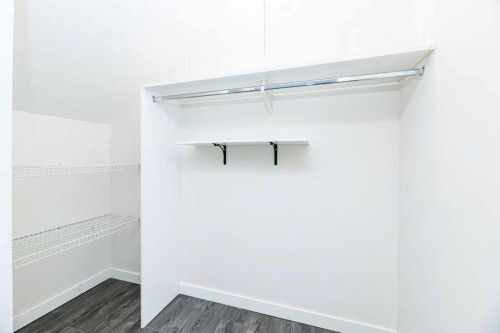 16-7 Stanton Street, Red Deer, AB - Indoor With Storage
