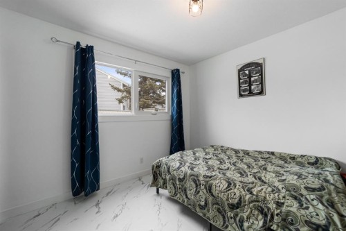 6911 42 Avenue, Camrose, AB - Indoor Photo Showing Bedroom