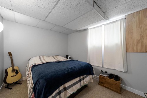 6911 42 Avenue, Camrose, AB - Indoor Photo Showing Bedroom