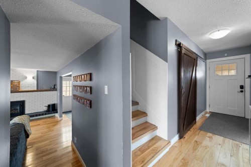 6911 42 Avenue, Camrose, AB - Indoor Photo Showing Other Room