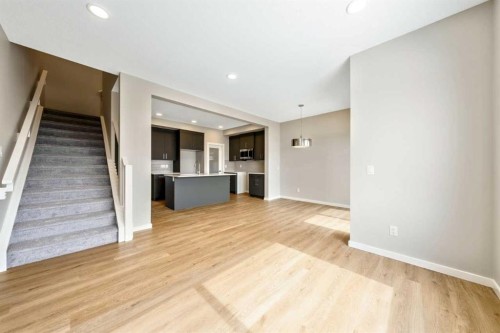 370 Heritage Boulevard, Cochrane, AB - Indoor