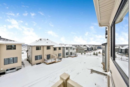 370 Heritage Boulevard, Cochrane, AB - Outdoor