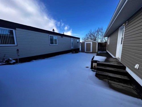 8-5103 61 Avenue, Olds, AB 