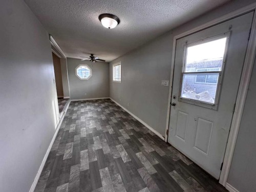 8-5103 61 Avenue, Olds, AB 