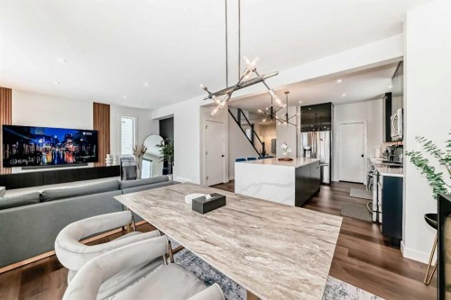 153 Emerald Drive, Red Deer, AB - Indoor Photo Showing Living Room