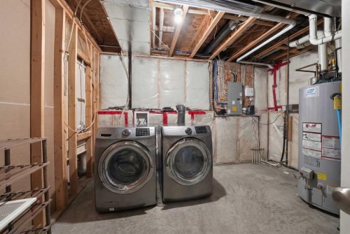 14 Thomas Place, Red Deer, AB - Indoor Photo Showing Laundry Room