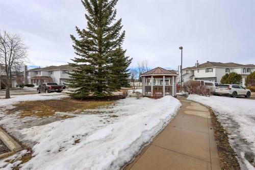 22D-32 Daines Avenue, Red Deer, AB - Outdoor