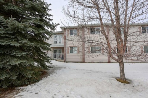 22D-32 Daines Avenue, Red Deer, AB - Outdoor