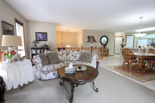 22D-32 Daines Avenue, Red Deer, AB - Indoor Photo Showing Living Room