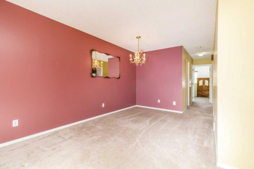 32 Greig Drive, Red Deer, AB - Indoor Photo Showing Other Room
