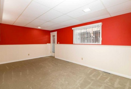 32 Greig Drive, Red Deer, AB - Indoor Photo Showing Other Room