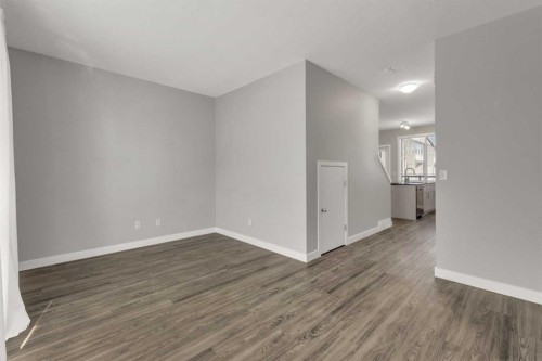 304-125 Caribou Crescent, Red Deer, AB - Indoor Photo Showing Other Room