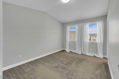 304-125 Caribou Crescent, Red Deer, AB - Indoor Photo Showing Other Room