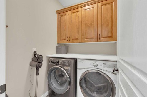 29 Emily Crescent, Lacombe, AB - Indoor Photo Showing Laundry Room