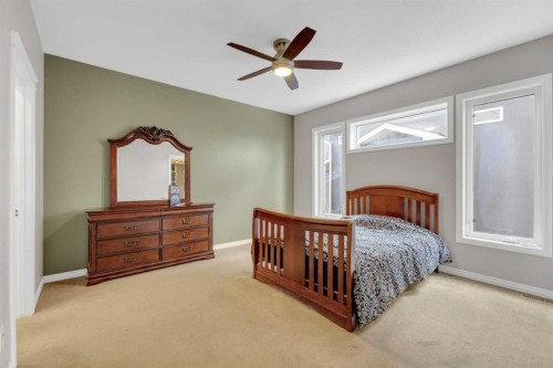 29 Emily Crescent, Lacombe, AB - Indoor Photo Showing Bedroom