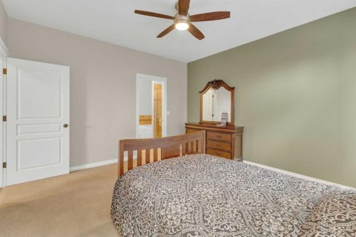 29 Emily Crescent, Lacombe, AB - Indoor Photo Showing Bedroom
