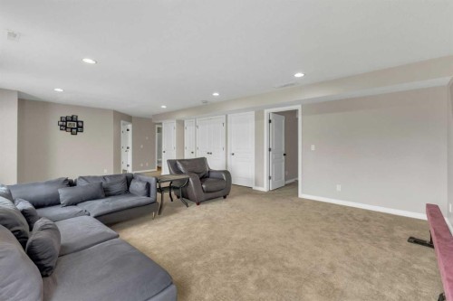 29 Emily Crescent, Lacombe, AB - Indoor Photo Showing Living Room