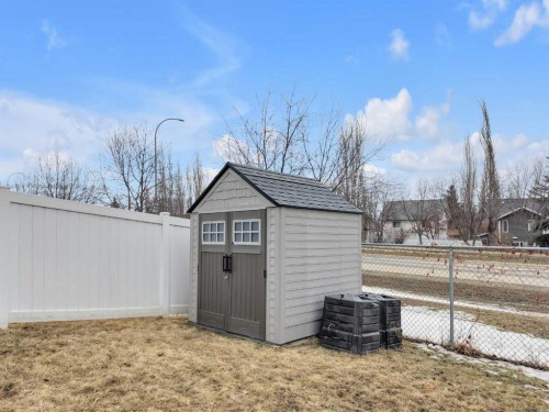 29 Emily Crescent, Lacombe, AB - Outdoor