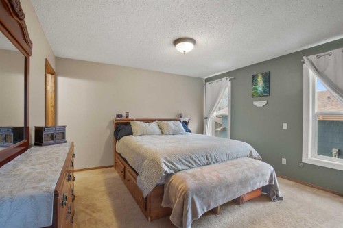 4708 55 Street, Killam, AB - Indoor Photo Showing Bedroom