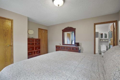 4708 55 Street, Killam, AB - Indoor Photo Showing Bedroom