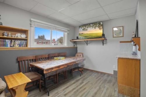 4708 55 Street, Killam, AB - Indoor Photo Showing Dining Room
