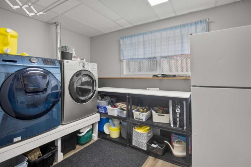 4708 55 Street, Killam, AB - Indoor Photo Showing Laundry Room