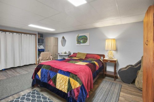 4708 55 Street, Killam, AB - Indoor Photo Showing Bedroom