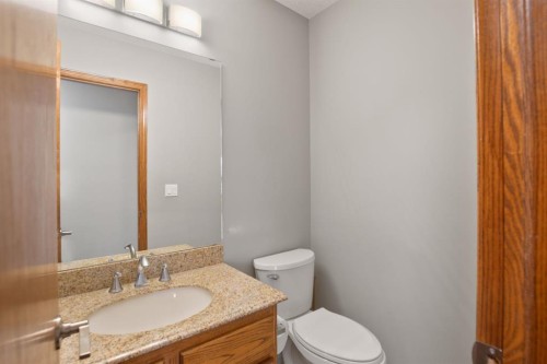 87 Denison Crescent, Red Deer, AB - Indoor Photo Showing Bathroom