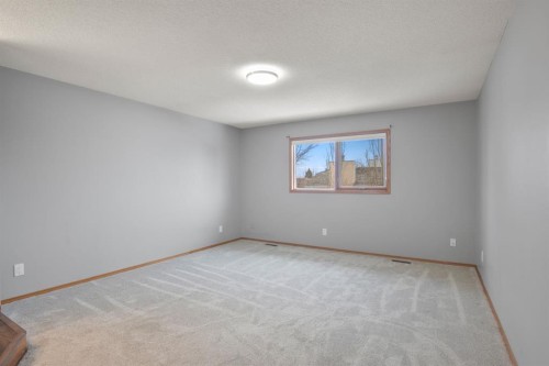87 Denison Crescent, Red Deer, AB - Indoor Photo Showing Other Room