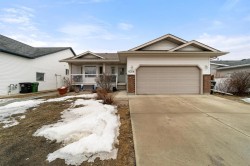 6308 30 Avenue Camrose, AB T4V 4V9