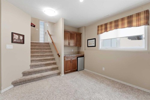 122 Sutherland Close, Red Deer, AB - Indoor Photo Showing Other Room